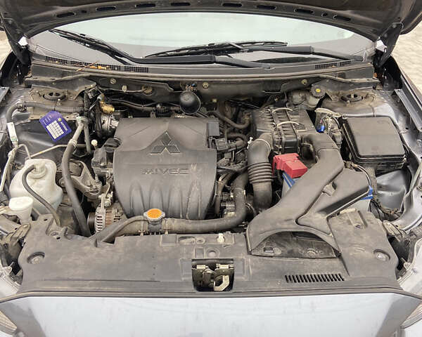 Сірий Міцубісі Lancer, об'ємом двигуна 1.5 л та пробігом 130 тис. км за 8200 $, фото 17 на Automoto.ua