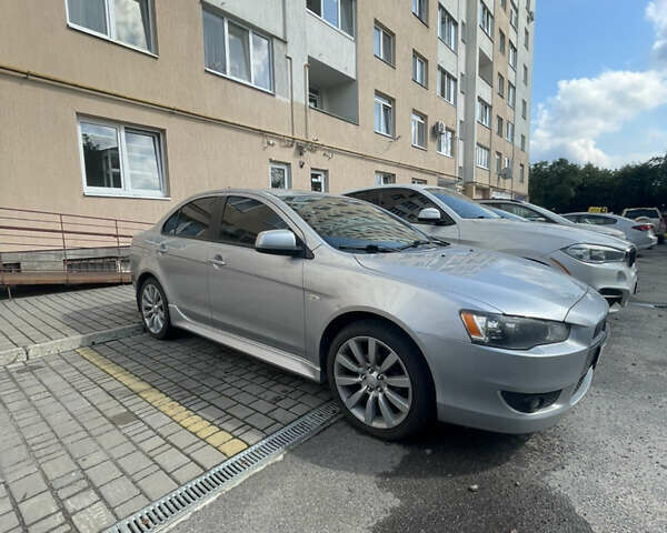 Мицубиси Лансер 2011 в Львове на Automoto.ua Серый Мицубиси Лансер, объемом двигателя 2 л и пробегом 104 тыс. км за 10500 $, фото 4 на Automoto.ua