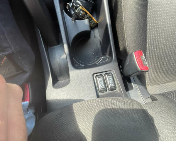 Мицубиси Лансер 2011 в Львове на Automoto.ua Серый Мицубиси Лансер, объемом двигателя 2 л и пробегом 104 тыс. км за 10500 $, фото 58 на Automoto.ua