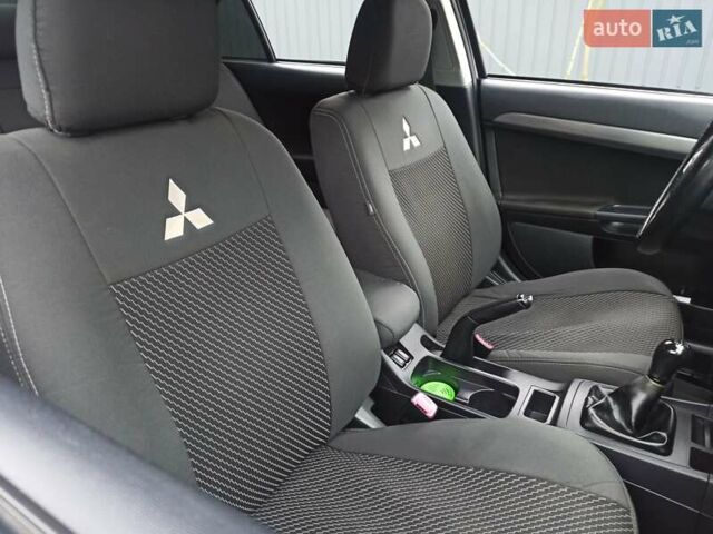Сірий Міцубісі Lancer, об'ємом двигуна 1.5 л та пробігом 255 тис. км за 7500 $, фото 17 на Automoto.ua