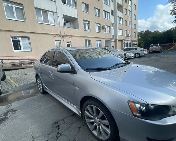 Мицубиси Лансер 2011 в Львове на Automoto.ua Серый Мицубиси Лансер, объемом двигателя 2 л и пробегом 104 тыс. км за 10500 $, фото 37 на Automoto.ua