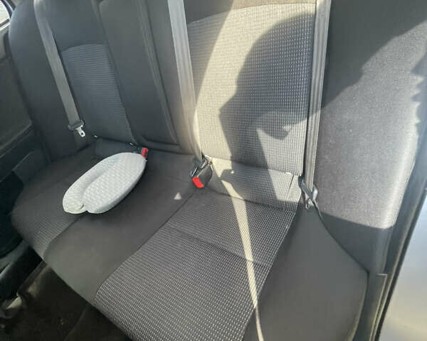 Мицубиси Лансер 2011 в Львове на Automoto.ua Серый Мицубиси Лансер, объемом двигателя 2 л и пробегом 104 тыс. км за 10500 $, фото 47 на Automoto.ua