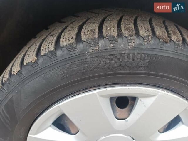 Сірий Міцубісі Lancer, об'ємом двигуна 1.5 л та пробігом 255 тис. км за 7500 $, фото 26 на Automoto.ua