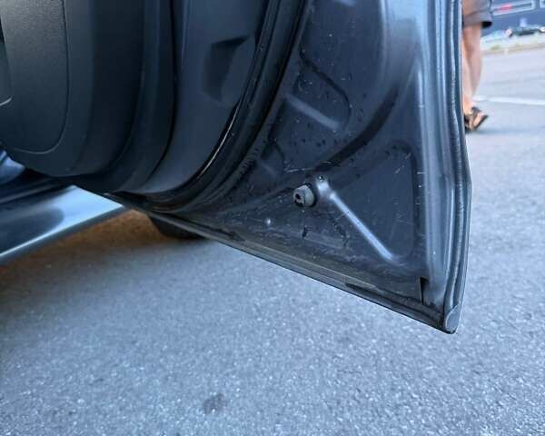 Серый Мицубиси Лансер, объемом двигателя 2 л и пробегом 191 тыс. км за 7900 $, фото 5 на Automoto.ua