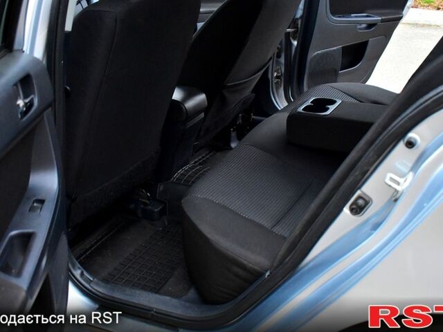 Серый Мицубиси Лансер, объемом двигателя 2 л и пробегом 178 тыс. км за 7400 $, фото 8 на Automoto.ua