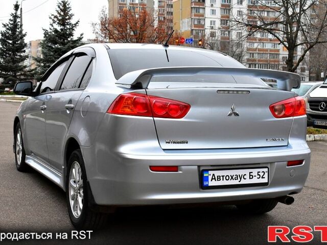 Серый Мицубиси Лансер, объемом двигателя 2 л и пробегом 178 тыс. км за 7400 $, фото 3 на Automoto.ua