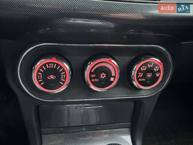 Сірий Міцубісі Lancer, об'ємом двигуна 2 л та пробігом 173 тис. км за 7200 $, фото 27 на Automoto.ua