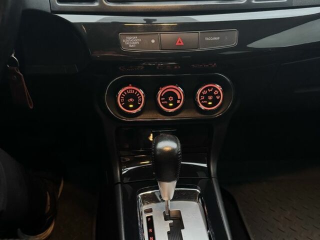 Серый Мицубиси Лансер, объемом двигателя 1.6 л и пробегом 85 тыс. км за 7400 $, фото 17 на Automoto.ua