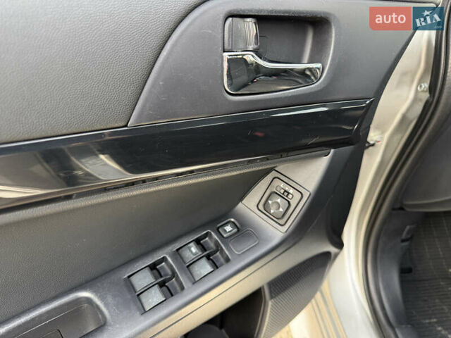 Сірий Міцубісі Lancer, об'ємом двигуна 1.6 л та пробігом 205 тис. км за 7900 $, фото 9 на Automoto.ua