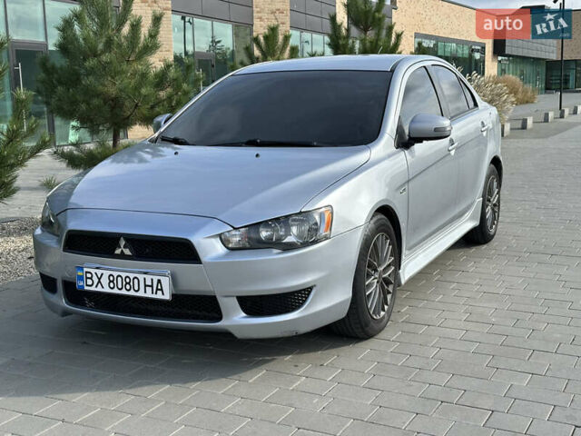Серый Мицубиси Лансер, объемом двигателя 2 л и пробегом 189 тыс. км за 7900 $, фото 1 на Automoto.ua