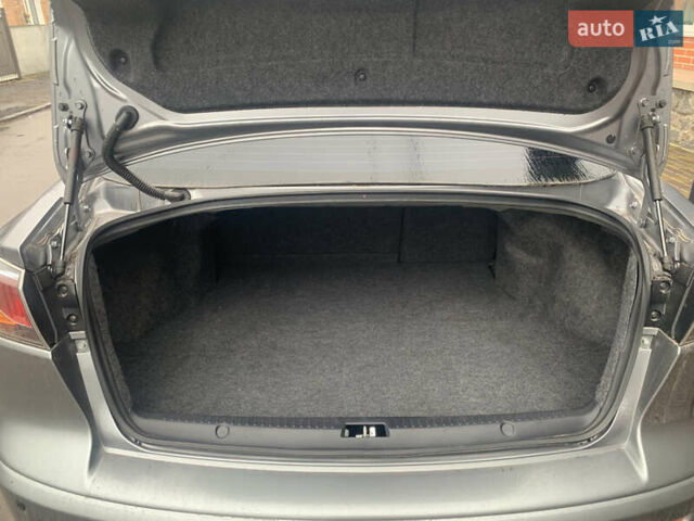 Серый Мицубиси Лансер, объемом двигателя 1.59 л и пробегом 83 тыс. км за 9900 $, фото 22 на Automoto.ua