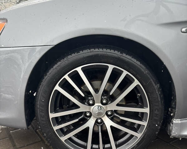 Сірий Міцубісі Lancer, об'ємом двигуна 2.36 л та пробігом 144 тис. км за 10400 $, фото 8 на Automoto.ua