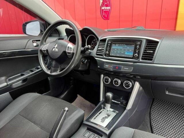 Серый Мицубиси Лансер, объемом двигателя 2 л и пробегом 170 тыс. км за 9500 $, фото 8 на Automoto.ua