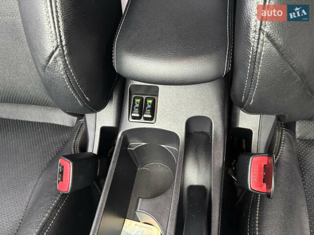 Сірий Міцубісі Lancer, об'ємом двигуна 2.36 л та пробігом 144 тис. км за 10400 $, фото 14 на Automoto.ua