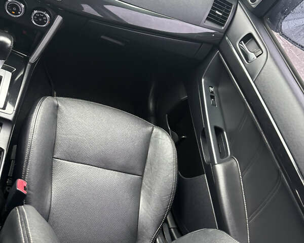 Сірий Міцубісі Lancer, об'ємом двигуна 2.36 л та пробігом 144 тис. км за 10400 $, фото 12 на Automoto.ua