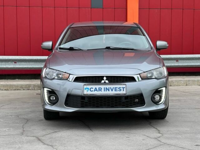 Серый Мицубиси Лансер, объемом двигателя 2 л и пробегом 170 тыс. км за 9500 $, фото 2 на Automoto.ua