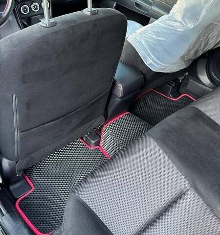 Сірий Міцубісі Lancer, об'ємом двигуна 2 л та пробігом 88 тис. км за 10000 $, фото 15 на Automoto.ua