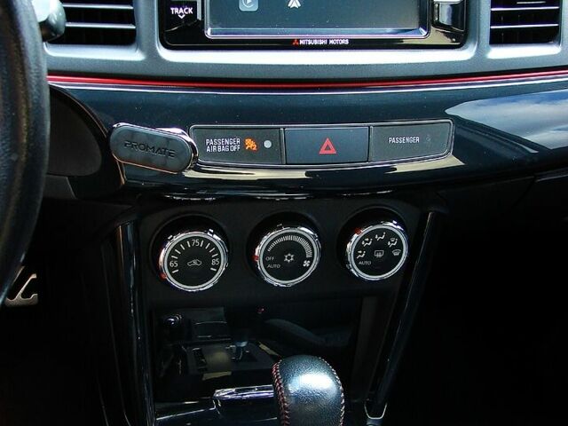 Серый Мицубиси Лансер, объемом двигателя 2 л и пробегом 85 тыс. км за 9700 $, фото 13 на Automoto.ua