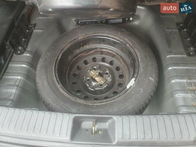 Сірий Міцубісі Lancer, об'ємом двигуна 1.6 л та пробігом 237 тис. км за 4800 $, фото 4 на Automoto.ua