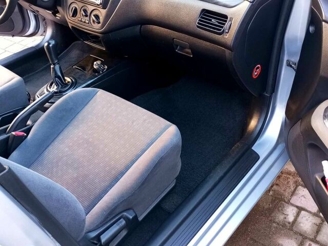 Сірий Міцубісі Lancer, об'ємом двигуна 16 л та пробігом 248 тис. км за 4000 $, фото 3 на Automoto.ua