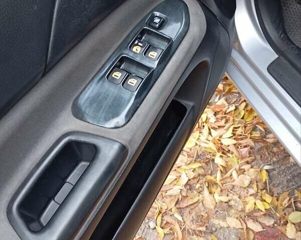 Міцубісі Lancer 2004 у Запоріжжя на Automoto.ua Сірий Міцубісі Lancer, об'ємом двигуна 1.6 л та пробігом 245 тис. км за 4500 $, фото 1 на Automoto.ua