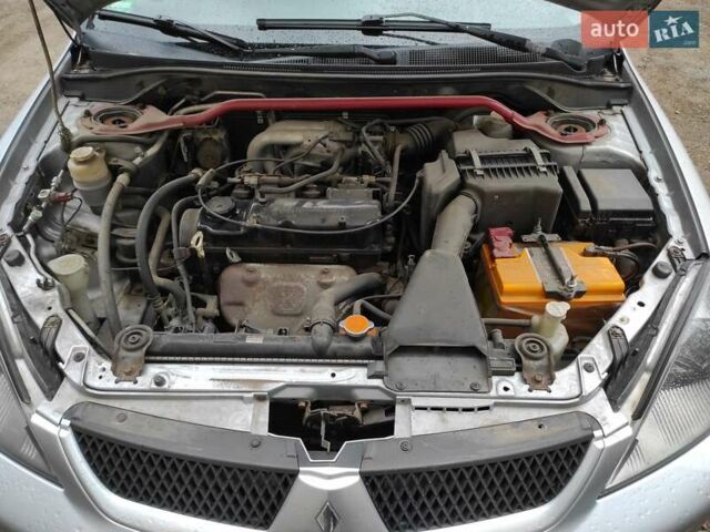 Міцубісі Lancer 2005 у Надворной на Automoto.ua Сірий Міцубісі Lancer, об'ємом двигуна 1.6 л та пробігом 245 тис. км за 4500 $, фото 7 на Automoto.ua