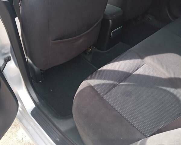 Сірий Міцубісі Lancer, об'ємом двигуна 1.6 л та пробігом 240 тис. км за 5000 $, фото 4 на Automoto.ua
