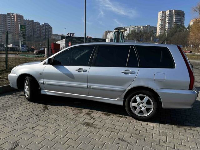Сірий Міцубісі Lancer, об'ємом двигуна 1.6 л та пробігом 311 тис. км за 3800 $, фото 1 на Automoto.ua