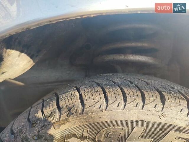 Серый Мицубиси Лансер, объемом двигателя 1.8 л и пробегом 180 тыс. км за 4500 $, фото 12 на Automoto.ua