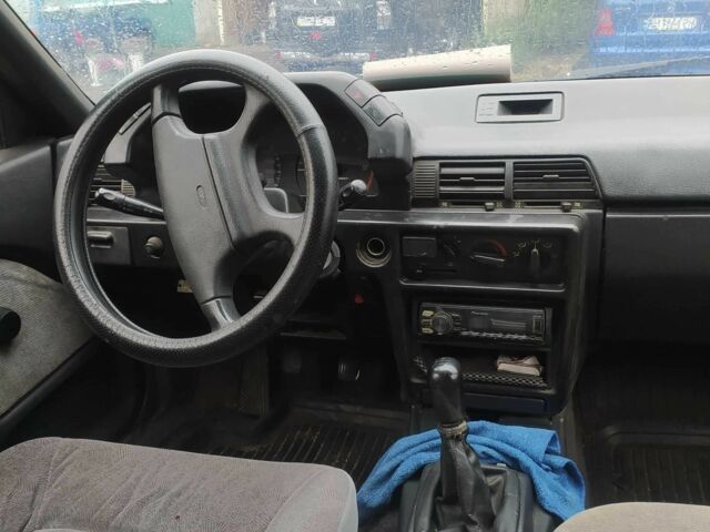 Синий Мицубиси Лансер, объемом двигателя 1.8 л и пробегом 263 тыс. км за 1600 $, фото 4 на Automoto.ua