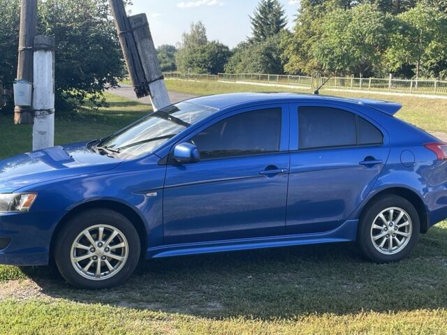 Синий Мицубиси Лансер, объемом двигателя 1.8 л и пробегом 228 тыс. км за 8300 $, фото 4 на Automoto.ua