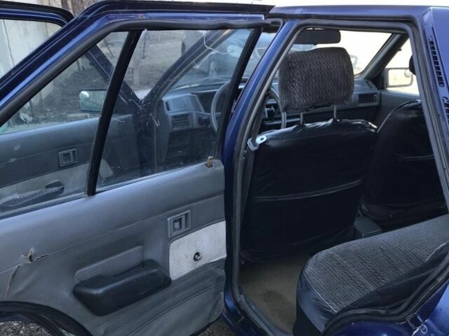 Синий Мицубиси Лансер, объемом двигателя 0 л и пробегом 322 тыс. км за 750 $, фото 3 на Automoto.ua