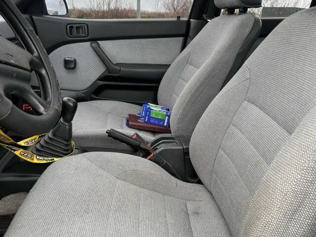 Синий Мицубиси Лансер, объемом двигателя 1.8 л и пробегом 245 тыс. км за 3200 $, фото 3 на Automoto.ua