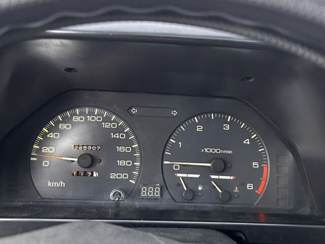 Синий Мицубиси Лансер, объемом двигателя 1.8 л и пробегом 245 тыс. км за 3200 $, фото 12 на Automoto.ua