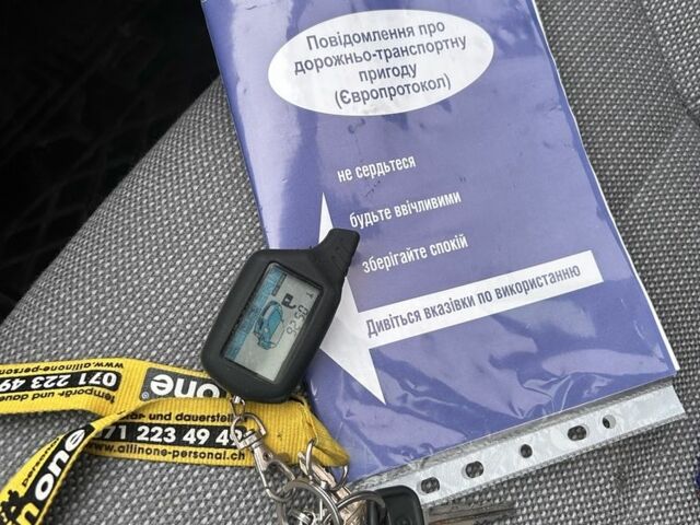 Синий Мицубиси Лансер, объемом двигателя 1.8 л и пробегом 245 тыс. км за 3200 $, фото 5 на Automoto.ua