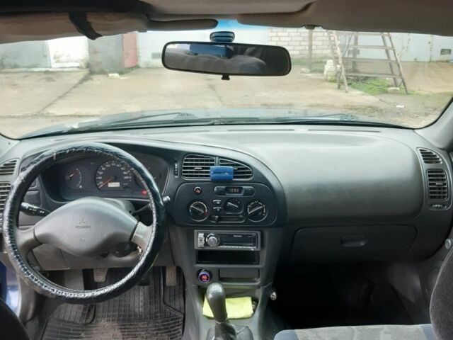 Синий Мицубиси Лансер, объемом двигателя 0 л и пробегом 240 тыс. км за 2300 $, фото 9 на Automoto.ua