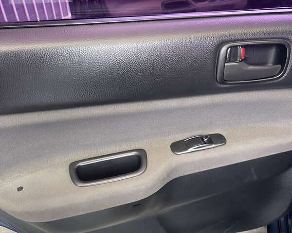 Синий Мицубиси Лансер, объемом двигателя 1.58 л и пробегом 234 тыс. км за 3500 $, фото 16 на Automoto.ua