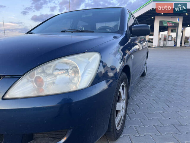 Синий Мицубиси Лансер, объемом двигателя 1.3 л и пробегом 290 тыс. км за 2999 $, фото 13 на Automoto.ua