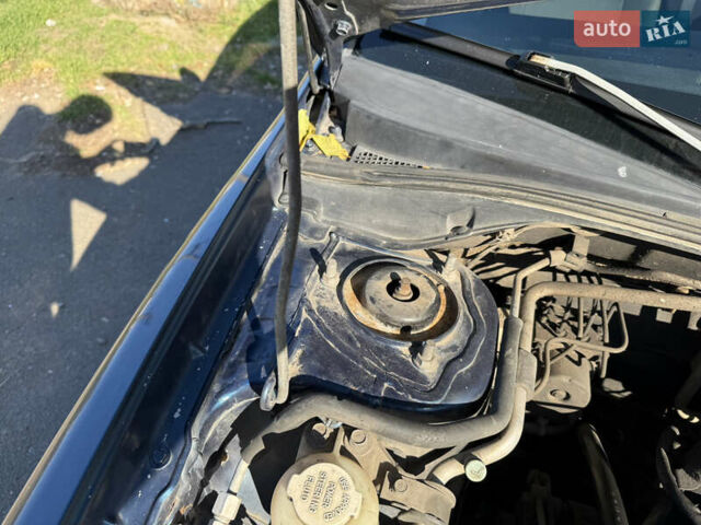 Синій Міцубісі Lancer, об'ємом двигуна 1.58 л та пробігом 269 тис. км за 3350 $, фото 26 на Automoto.ua