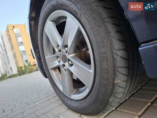 Синій Міцубісі Lancer, об'ємом двигуна 2 л та пробігом 234 тис. км за 6700 $, фото 4 на Automoto.ua