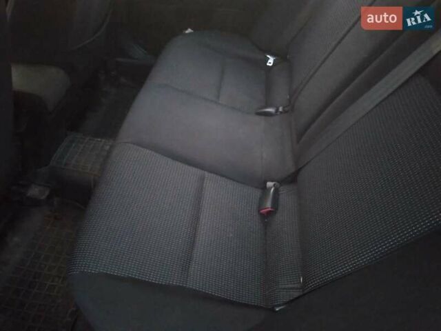 Синий Мицубиси Лансер, объемом двигателя 1.5 л и пробегом 260 тыс. км за 5000 $, фото 11 на Automoto.ua