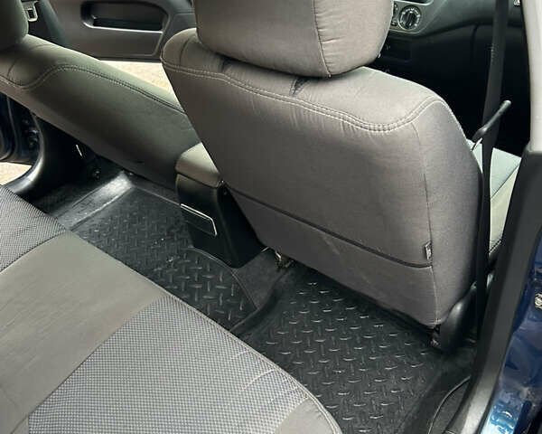 Синий Мицубиси Лансер, объемом двигателя 1.6 л и пробегом 150 тыс. км за 5700 $, фото 46 на Automoto.ua