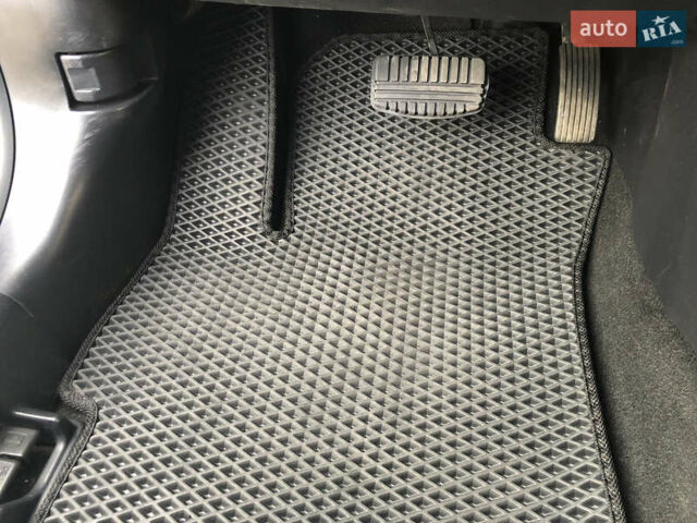 Синий Мицубиси Лансер, объемом двигателя 1.5 л и пробегом 263 тыс. км за 6700 $, фото 40 на Automoto.ua