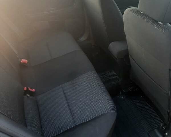 Синий Мицубиси Лансер, объемом двигателя 2 л и пробегом 142 тыс. км за 8000 $, фото 10 на Automoto.ua