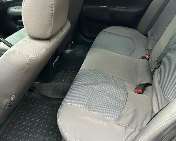 Синий Мицубиси Лансер, объемом двигателя 1.6 л и пробегом 150 тыс. км за 5700 $, фото 49 на Automoto.ua