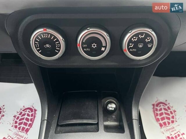 Синий Мицубиси Лансер, объемом двигателя 2 л и пробегом 142 тыс. км за 8000 $, фото 28 на Automoto.ua