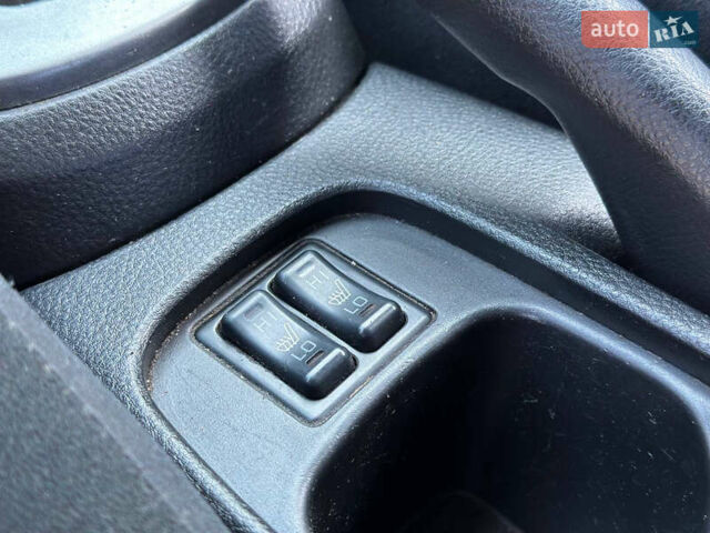 Синій Міцубісі Lancer, об'ємом двигуна 1.6 л та пробігом 250 тис. км за 5499 $, фото 18 на Automoto.ua