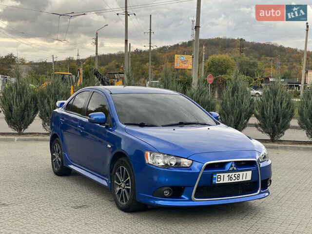 Синий Мицубиси Лансер, объемом двигателя 2.36 л и пробегом 218 тыс. км за 9999 $, фото 3 на Automoto.ua