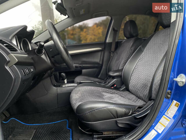 Синий Мицубиси Лансер, объемом двигателя 2.36 л и пробегом 218 тыс. км за 9999 $, фото 19 на Automoto.ua