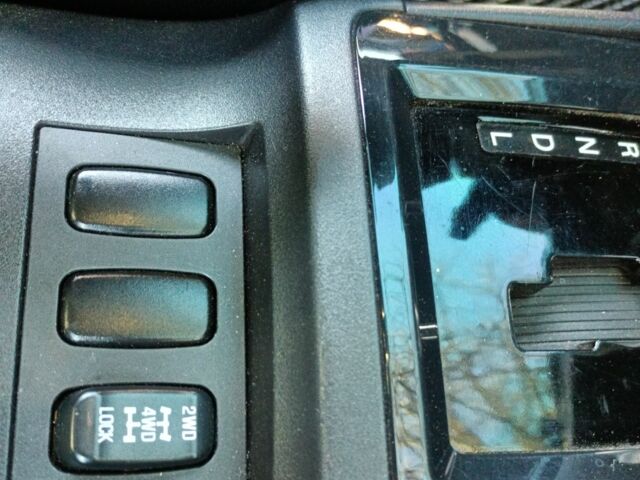 Синий Мицубиси Лансер, объемом двигателя 2.4 л и пробегом 130 тыс. км за 11700 $, фото 6 на Automoto.ua